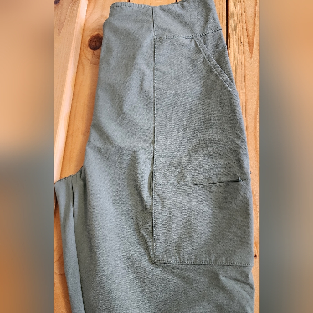 Fabletics Pants Size Large - Picture 8 of 10